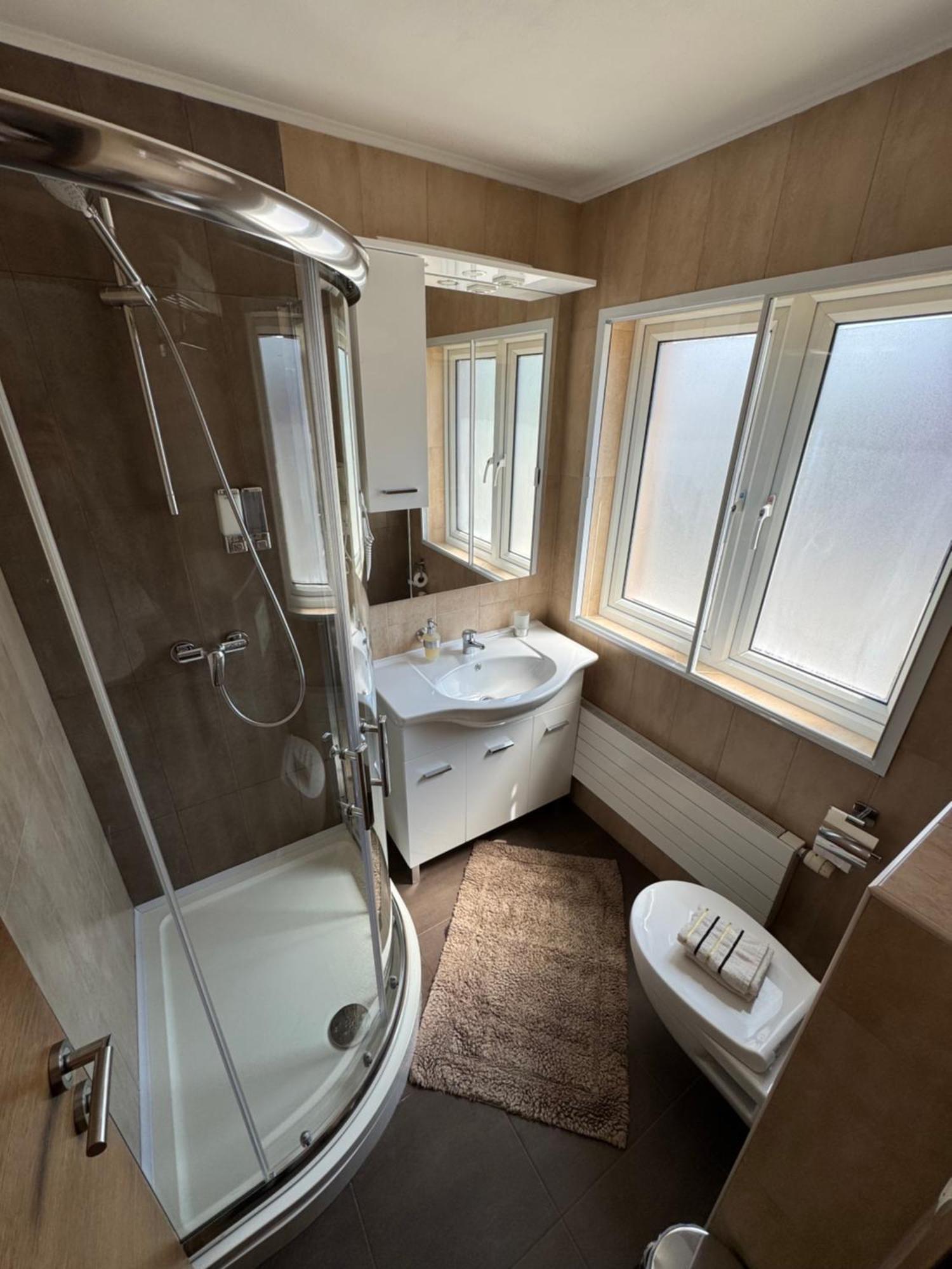 B&B Millenium House Plitvicka Jezera Ngoại thất bức ảnh